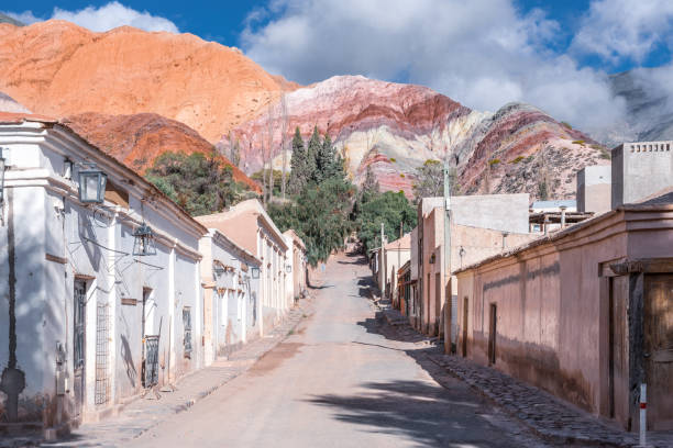 old town of purmamarca - argentina landscape scenics south america imagens e fotografias de stock