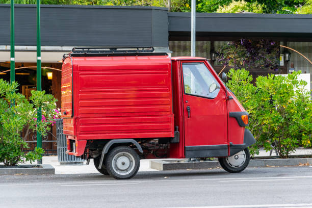 istock little truck 982209078