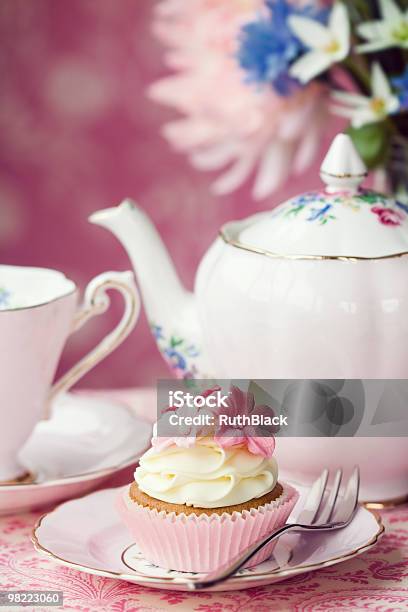 Tè Del Pomeriggio - Fotografie stock e altre immagini di Tè - Bevanda calda - Tè - Bevanda calda, Vecchio stile, Cupcake