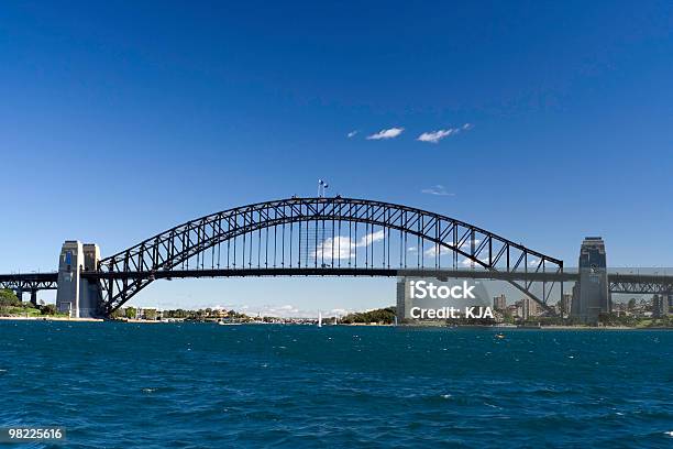 Ponte Do Porto De Sydney Água - Fotografias de stock e mais imagens de Capitais internacionais - Capitais internacionais, Céu, Céu claro