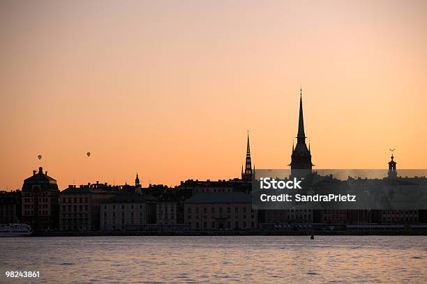 Photo libre de droit de Stockholm Sur La Ville Au Coucher Du Soleil banque d'images et plus d'images libres de droit de Architecture - Architecture, Beige, Bâtiment vu de l'extérieur