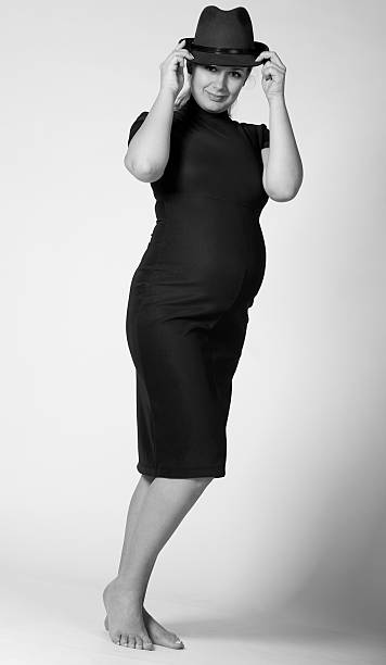 istock Beautiful pregnant woman 98243915