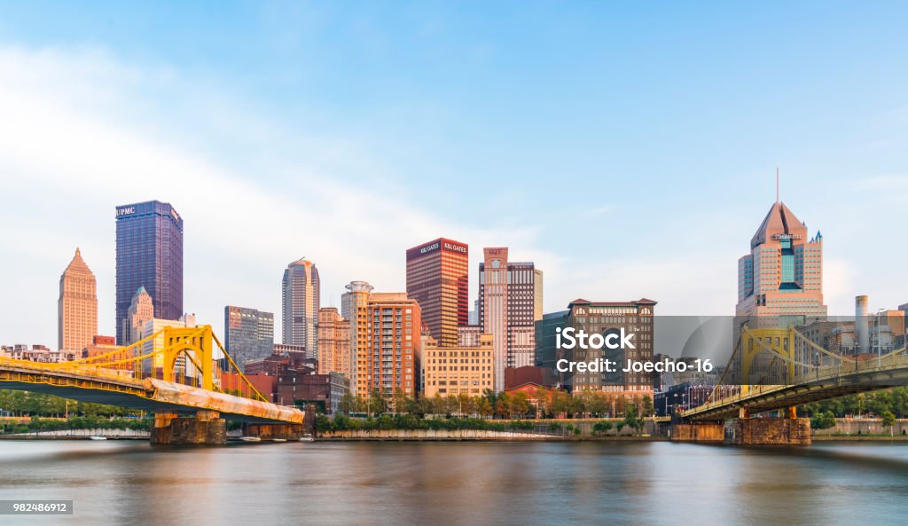 pittsburgh,pennsylvania,usa : 8-21-17. pittsburgh skyline at sunset with reflection in the water. Pittsburgh Stock Photo