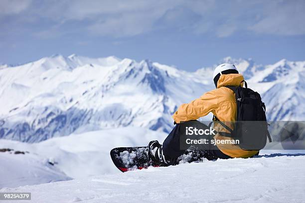 Snowboardzistka W Alpy - zdjęcia stockowe i więcej obrazów Alpy - Alpy, Dorosły, Dorosły w średnim wieku