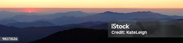 Letzte Licht Über Berggipfel Stockfoto und mehr Bilder von Great Smoky Mountains - Great Smoky Mountains, Nationalpark Great Smoky Mountains, Abstrakt