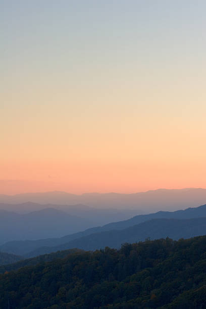 istock Day's End over Smoky Mountain Peaks 98273727