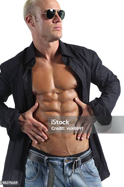 Gut Aussehender Mann Porträt Stockfoto und mehr Bilder von Abnehmen - Abnehmen, Anaerobes Training, Bauchmuskeln