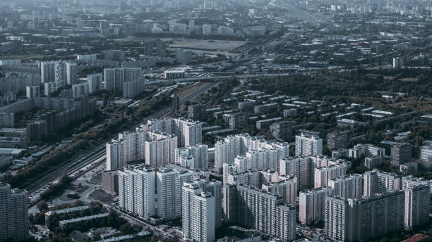 istock Residential mass built-up from a high point 982760070