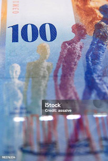 Hundert Schweizer Geldschein Stockfoto und mehr Bilder von Bankgeschäft - Bankgeschäft, Bezahlen, Blau