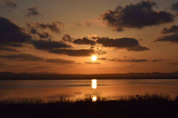 istock Salt Lake Sunset in Torrevieja Spain 982770324