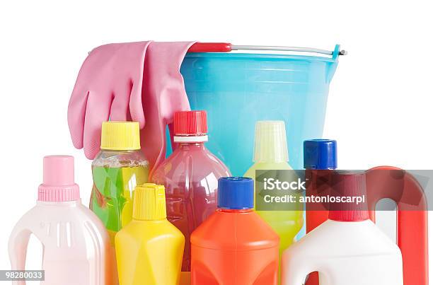 Botellas De Detergente Y Período Foto de stock y más banco de imágenes de Mercancía - Mercancía, Amarillo - Color, Artículos domésticos