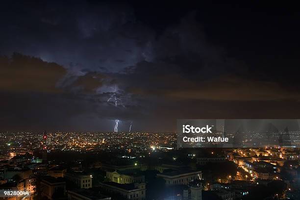 Tempestade Em Havana - Fotografias de stock e mais imagens de América Latina - América Latina, Ao Ar Livre, Caraíbas