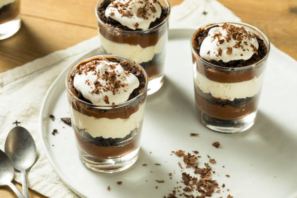 istock Sweet Homemade Chocolate Parfait Dessert 982819202