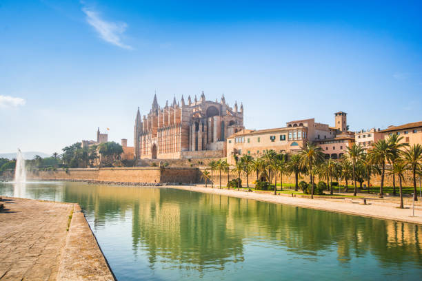 istock Historic Cathedral La Seu in Palma de Mallorca. 982888632