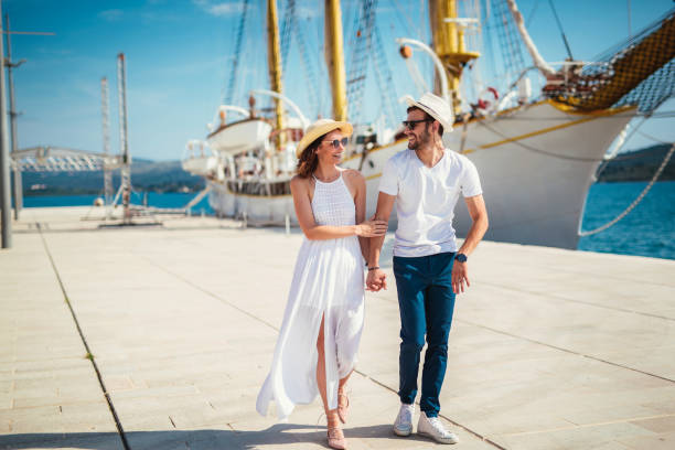 istock Young couple on a summer vacation 982900640
