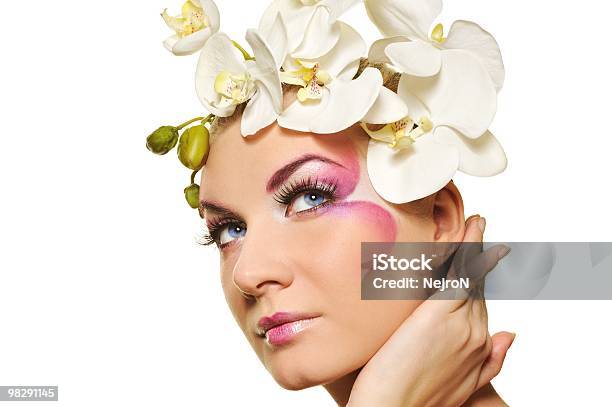 Bella Mujer Con Maquillaje Creativo Foto de stock y más banco de imágenes de Adulto - Adulto, Arte, Belleza