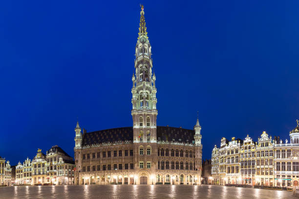 istock Grand Place Square at night in Belgium, Brussels 983383042