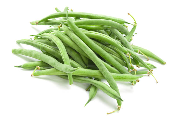 istock Black eyed peas heap 983393106