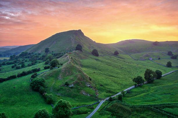 istock Chrome Hill seen from Parkhouse Hill in Peak District UK during Sunset 983503194