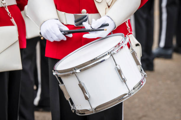 istock Soldier drummer in red uniform 983503474