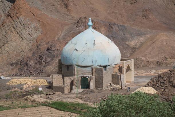 istock Kharanaq mosque, Iran 983575816
