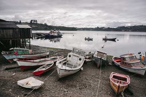 Costa de barcazas en la de Castro, Chiloé photo