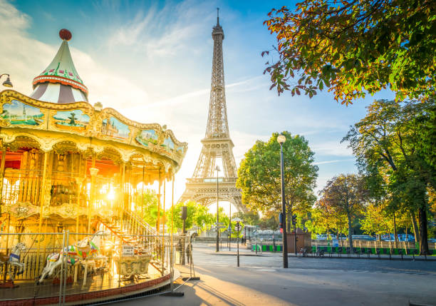 istock eiffel tour and from Trocadero, Paris 983686856