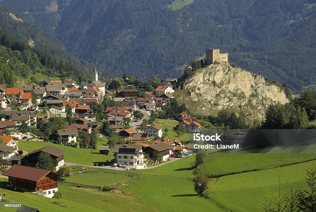 Ladis château Laudegg - Photo de Alpes européennes libre de droits