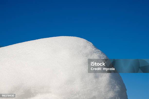 Neve Derivante - Fotografias de stock e mais imagens de Ao Ar Livre - Ao Ar Livre, Azul, Beleza natural