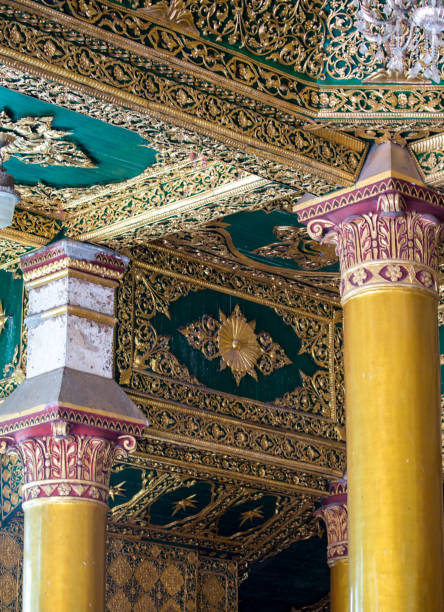 istock Myanmar: Shwedagon Pagoda 983865188