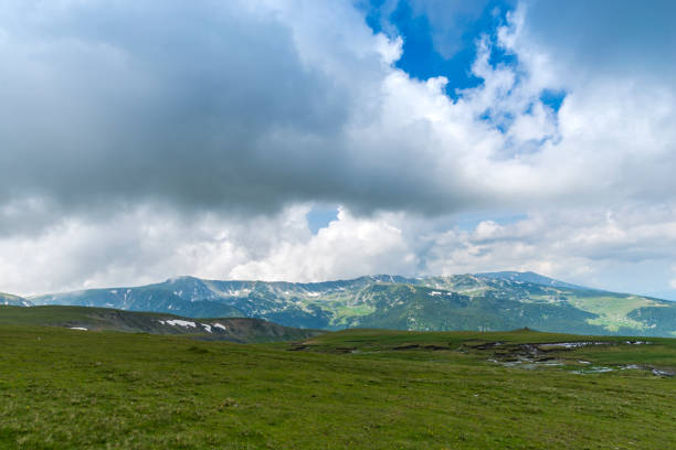 istock Amazing road transalpina, Romania 983925006