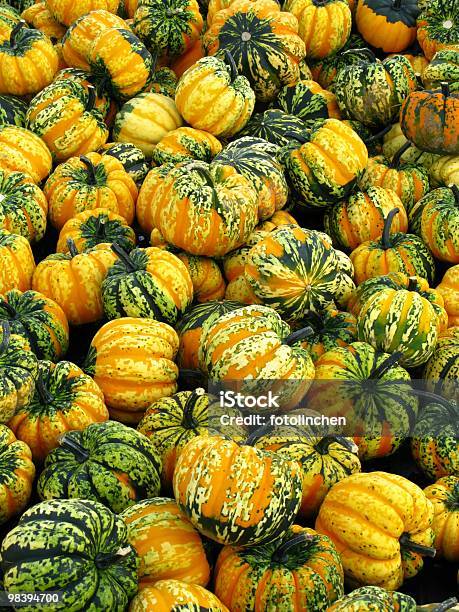 Foto de Abóboras e mais fotos de stock de Abóbora - Abóbora, Alimentação Saudável, Amarelo