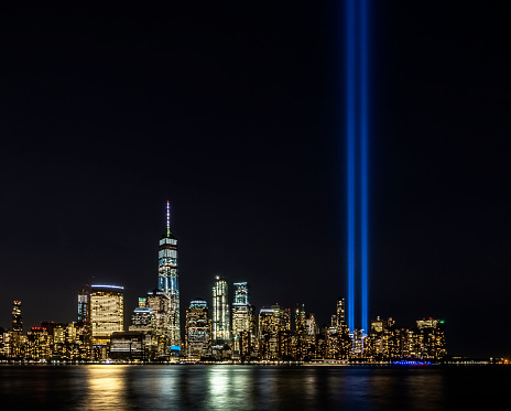 Evento de luz memorial homenaje el 11 de septiembre en Nueva York, Manhattan en Ground Zero, World Trade Center photo
