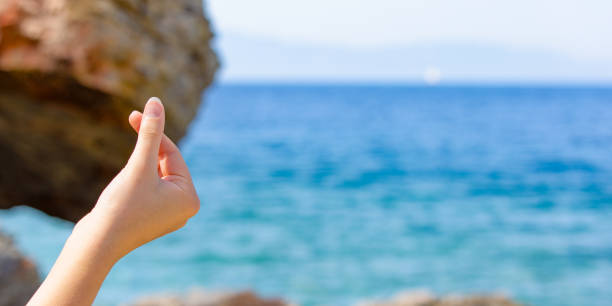 istock Korean love sign 984004382