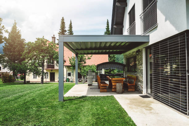 istock Amazing and modern Canadian backyard construction 984042292