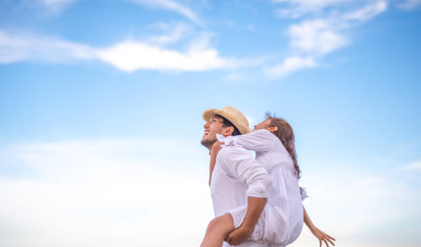 istock couple in love 984097446