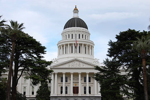 istock California State Capitol Building at Dusk 98426188