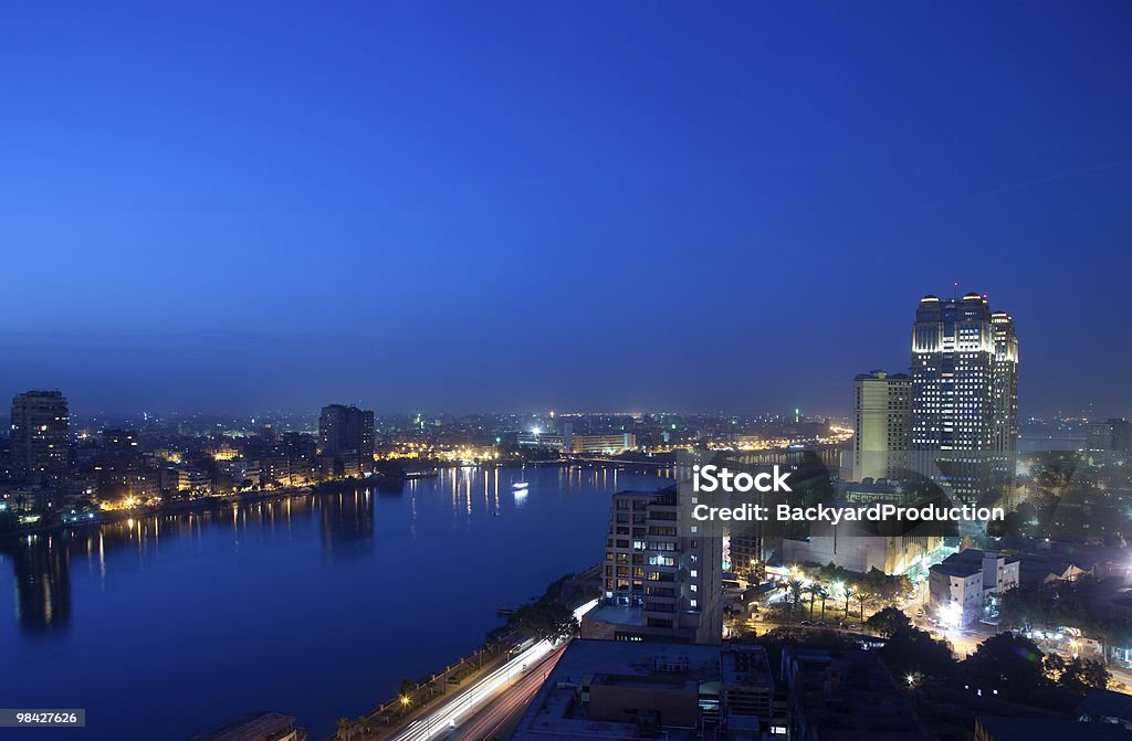 Vue panoramique sur la ville du Caire, de nuit - Photo de Le Caire libre de droits