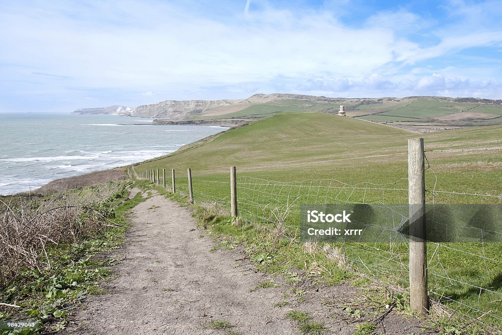 Sentiero costiero in primavera - Foto stock royalty-free di Ambientazione esterna