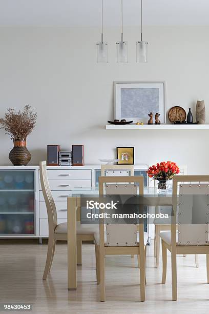 Trendige Esszimmer Stockfoto und mehr Bilder von Hängelampe - Hängelampe, Luxus, Speisezimmer