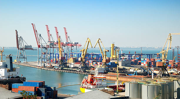 istock Port warehouse with cargoes and containers 98431308
