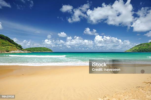 Photo libre de droit de La Plage banque d'images et plus d'images libres de droit de Bleu - Bleu, Ciel, Destination de voyage