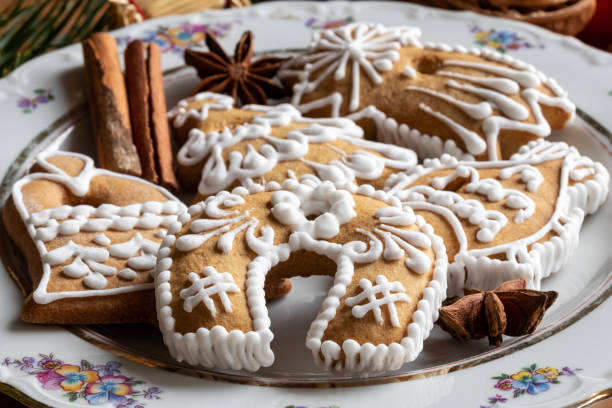istock Christmas gingerbread cookies 984324586
