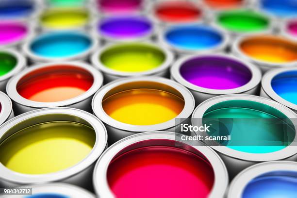 Color Paint Cans - Fotografias de stock e mais imagens de Tinta - Equipamento de Arte e Artesanato - Tinta - Equipamento de Arte e Artesanato, Cores, Pintar