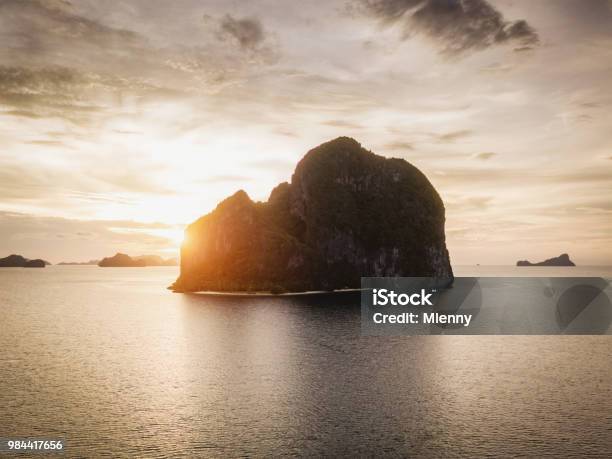 Beautiful Sunset Pinagbuyutan Island El Nido Palawan Philippines Stock Photo - Download Image Now