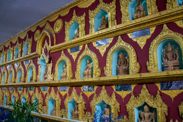 istock Myanmar: Chaukhtatgyi Buddha Temple 984475980