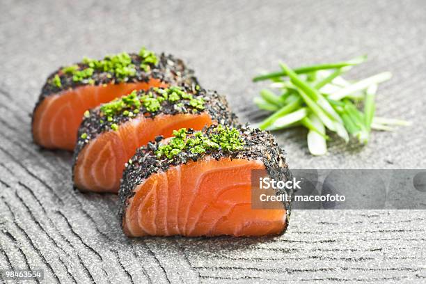 Sashimi - Fotografie stock e altre immagini di Cibi e bevande - Cibi e bevande, Cibo, Cibo biologico