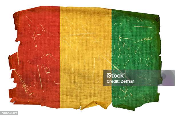 Guinée Drapeau Vieux Isolé Sur Fond Blanc Vecteurs libres de droits et plus d'images vectorielles de Antique - Antique, Antiquités, Art