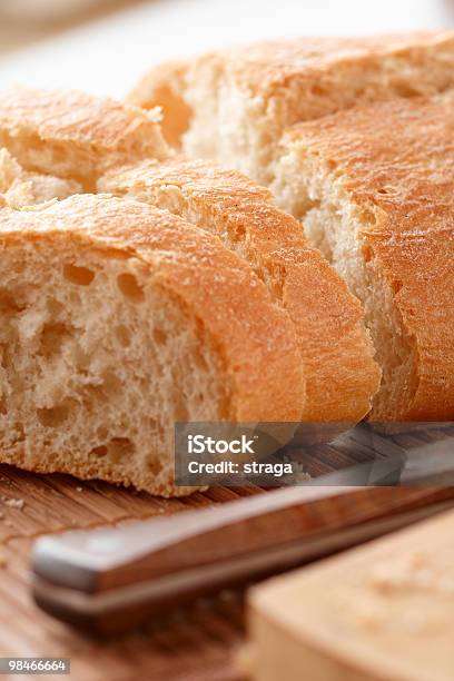 Pão Ciabatta - Fotografias de stock e mais imagens de Alimentação Saudável - Alimentação Saudável, Bambu - Material, Carcaça
