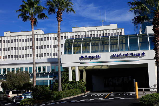 istock Outdoor Hospital 98467299